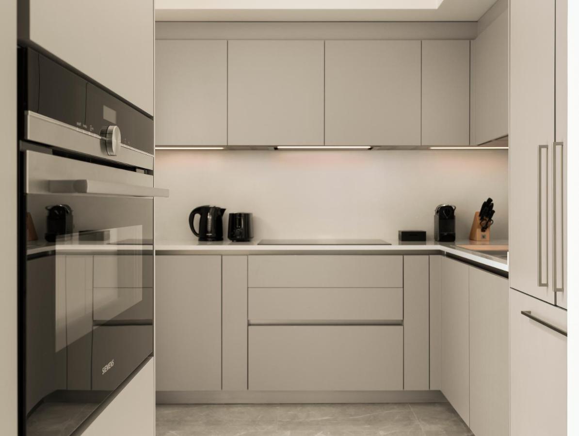 Готель Address Стамбул Екстер'єр фото A modern kitchen